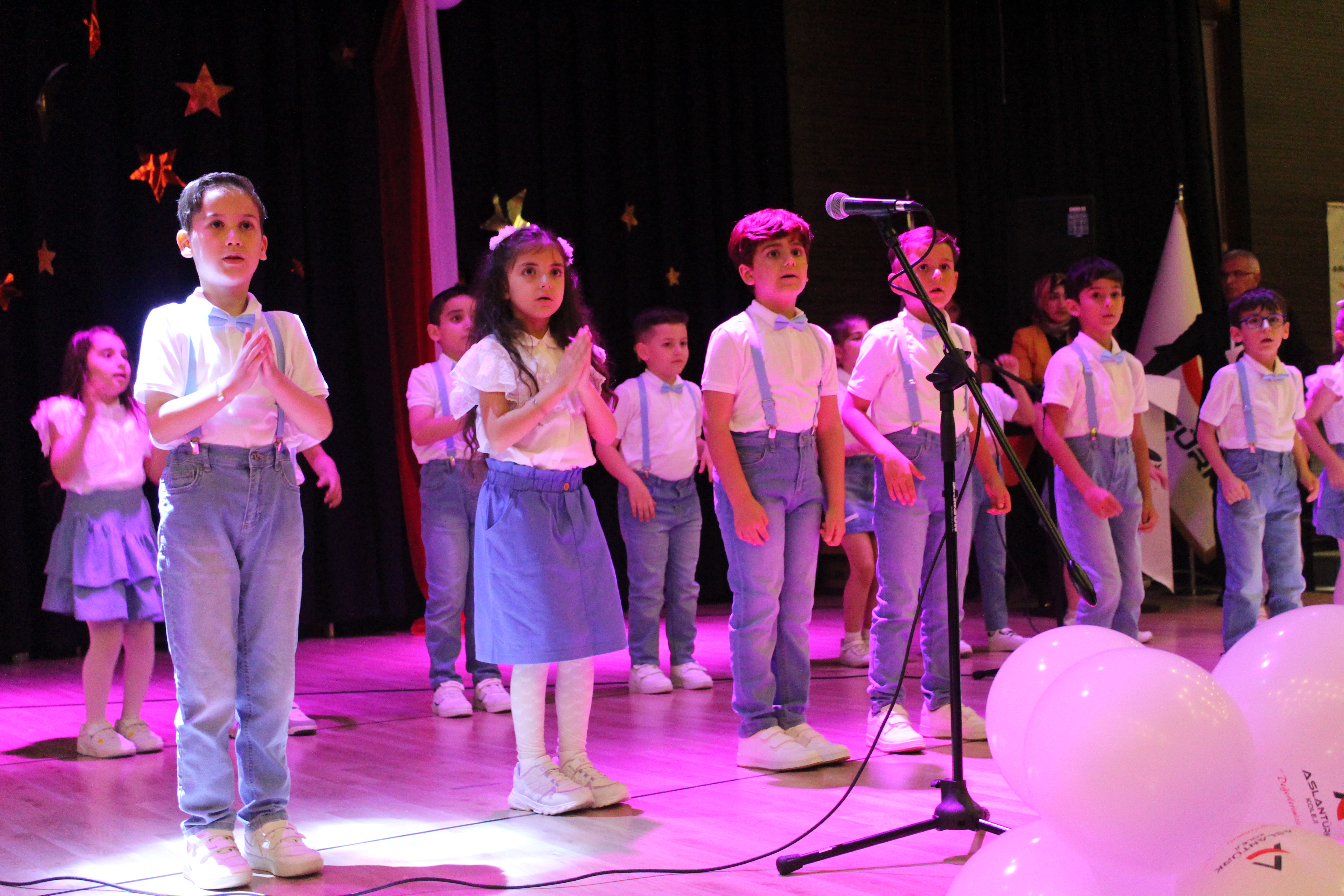 ASLANTÜRK KOLEJİ YIL SONU GÖSTERİSİ